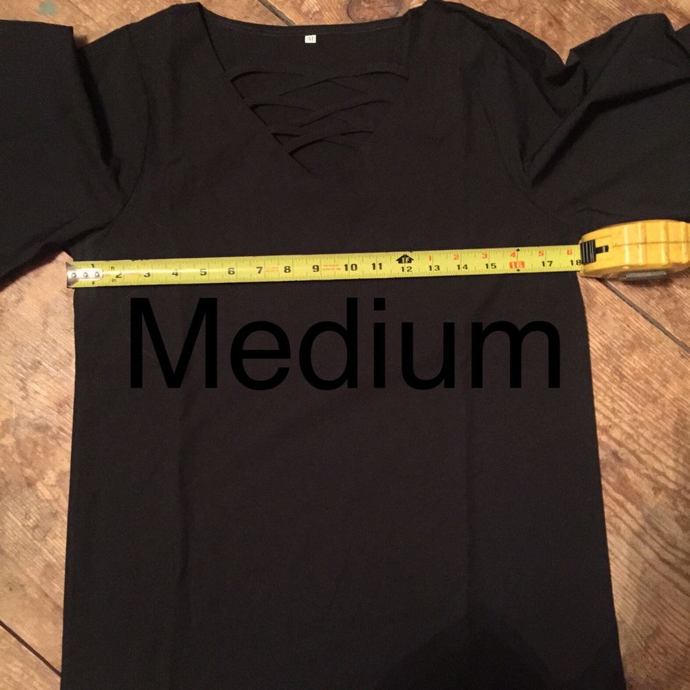 5⭐️🆕🍂Strappy v neck blouse - Picture 6 of 8